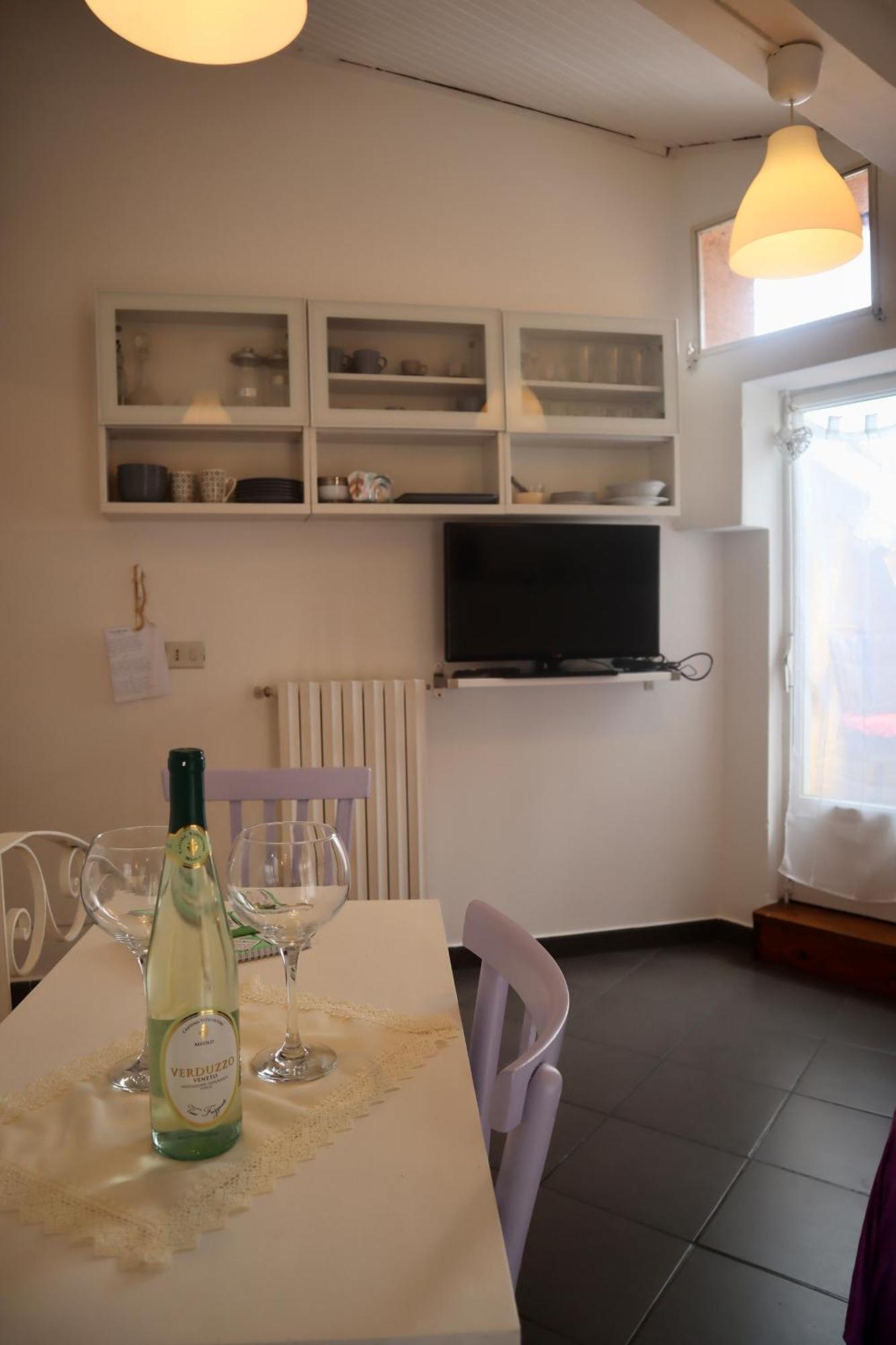 House Al Noce Apartment Moltrasio Exterior photo