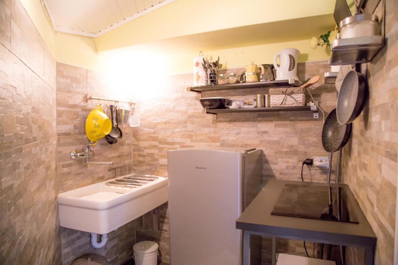 House Al Noce Apartment Moltrasio Exterior photo